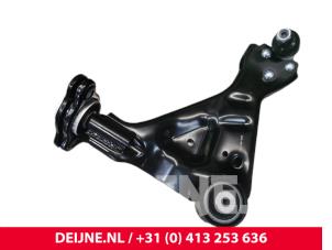 Mercedes Vito Draagarm onder rechts-voor O9990001858 foto 2