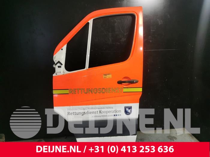 Mercedes Sprinter Portier 2Deurs links O186643