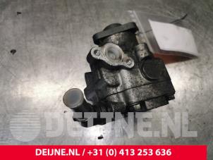 Volkswagen Transporter Lenkkraftverstärker Pumpe O186741 foto 3