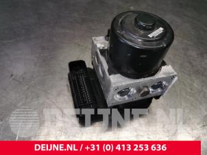 Volkswagen Transporter ABS Pumpe O186776 foto 3