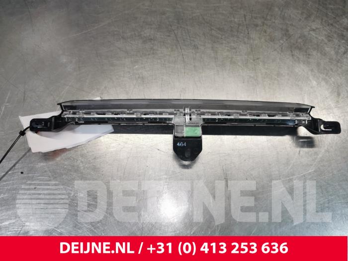 Volvo V70 Extra Remlicht midden O186841