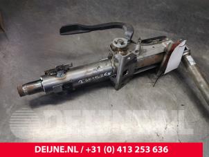 Volkswagen Crafter Steering column housing O186855 photo 3