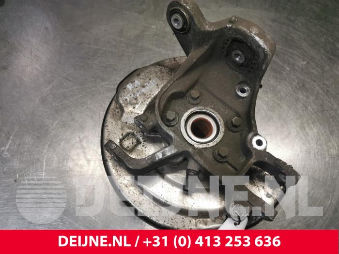 Volvo XC90 Fusee rechts-achter O187010