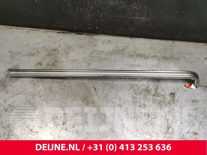 Ford Transit Schuifdeur Rail rechts O186940