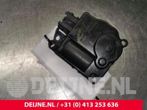 Ford Transit Courier Heizventil Motor O187025 foto 3