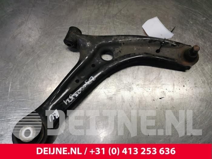 Ford Transit Courier Draagarm onder rechts-voor O187044