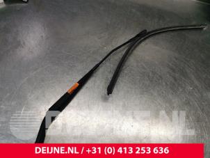 Mercedes Vito Scheibenwischerarm vorne O187048 foto 2