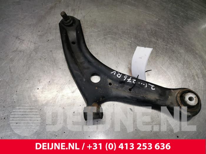 Ford Transit Courier Querlenker unten rechts vorne O187066