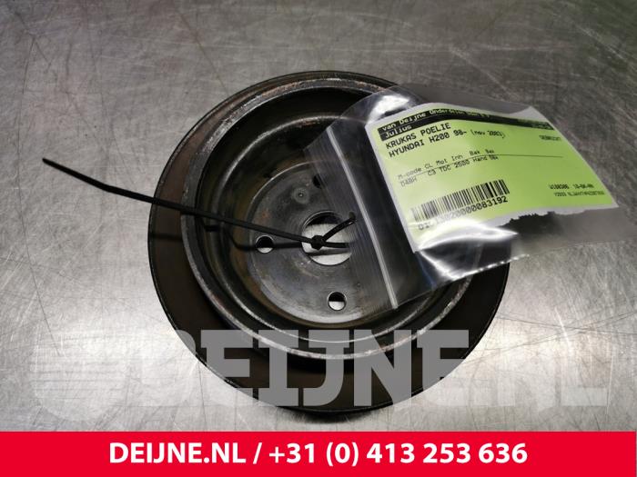 Gebruikte Waterpomp poelie Hyundai H-1/H-200 2.5 Tdi Prijs € 84,70 Inclusief btw aangeboden door van Deijne Onderdelen Uden B.V.
