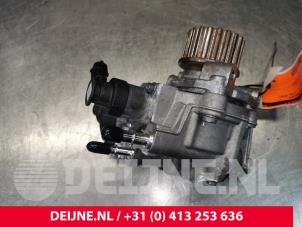 Mercedes Citan Brandstofpomp Mechanisch O187309 foto 3