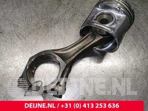 Iveco Daily Piston O187332 photo 2