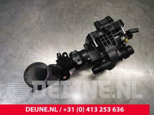 Opel Combo Thermostatgehäuse O187337 foto 3