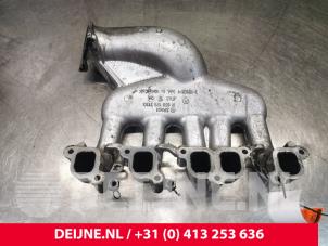 Gebruikte Inlaatspruitstuk Volkswagen Multivan T5 (7E/7HC/7HF/7HM) 2.5 TDi Prijs € 90,75 Inclusief btw aangeboden door van Deijne Onderdelen Uden B.V.