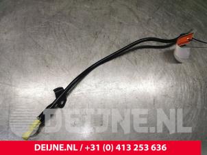 Gebruikte Olie Peilstok Peugeot Expert (V1/VA/VB/VE/VF/VT/VY) 2.0 Blue HDi 120 16V Prijs € 30,25 Inclusief btw aangeboden door van Deijne Onderdelen Uden B.V.