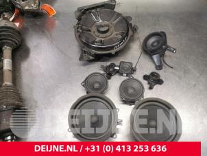 Gebruikte Speakerset Volvo XC60 II (UZ) Prijs € 300,00 Margeregeling aangeboden door van Deijne Onderdelen Uden B.V.