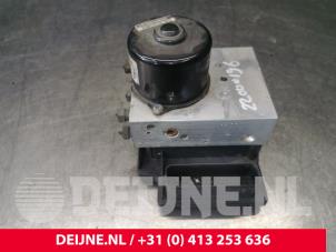 Volvo V70 ABS Pumpe O187910 foto 2