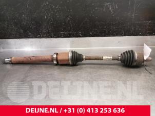 Gebruikte Aandrijfas rechts-voor Volvo V40 (MV) 1.6 D2 Prijs € 100,00 Margeregeling aangeboden door van Deijne Onderdelen Uden B.V.