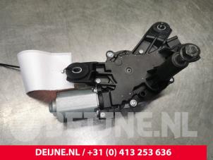 Gebruikte Ruitenwissermotor achter Volvo XC40 (XZ) 2.0 T4 Geartronic 16V Prijs € 70,00 Margeregeling aangeboden door van Deijne Onderdelen Uden B.V.