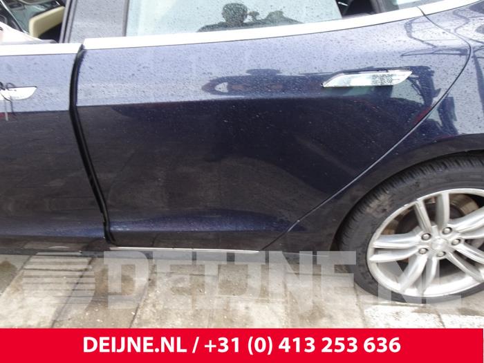 Tesla Model S Tür 4-türig links hinten O188241