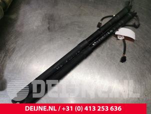 Volvo XC60 Set Gasdempers Achterklep O188295 foto 2