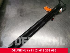Volvo XC60 Set Gasdempers Achterklep O188295 foto 3