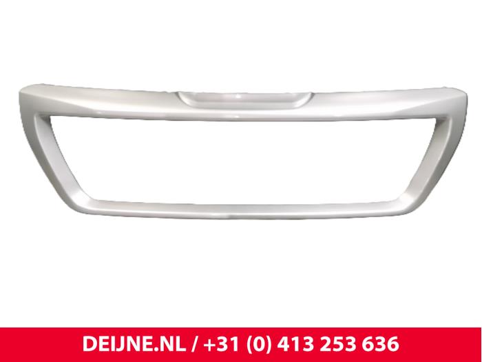 Peugeot Boxer Grille strip O9990001882