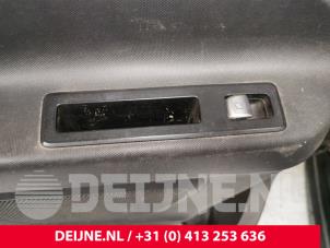 Mercedes Vito Seitenpaneel links hinten O188400 foto 2