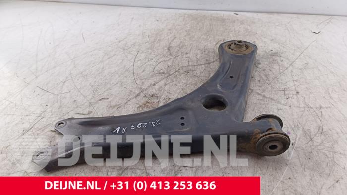 Volkswagen Caddy Draagarm onder rechts-voor O188352