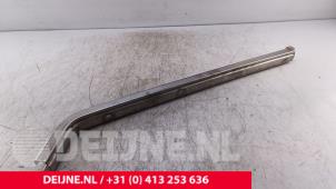 Volkswagen Caddy Sliding door rail, right O188383 photo 3