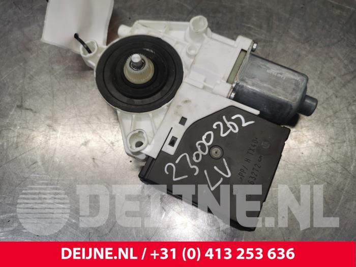 Volkswagen Caddy Raammotor Portier O188413