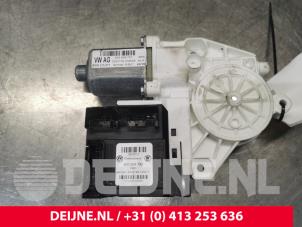 Volkswagen Caddy Door window motor O188413 photo 3