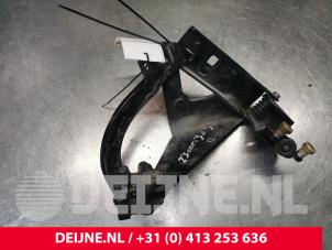 Opel Vivaro Sliding door roller, right O188528 photo 2