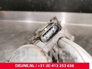 Volkswagen Crafter Wiper motor + mechanism O188498 photo 3