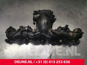 Gebruikte Inlaatspruitstuk Peugeot Boxer (U9) 2.2 HDi 130 Euro 5 Prijs € 121,00 Inclusief btw aangeboden door van Deijne Onderdelen Uden B.V.