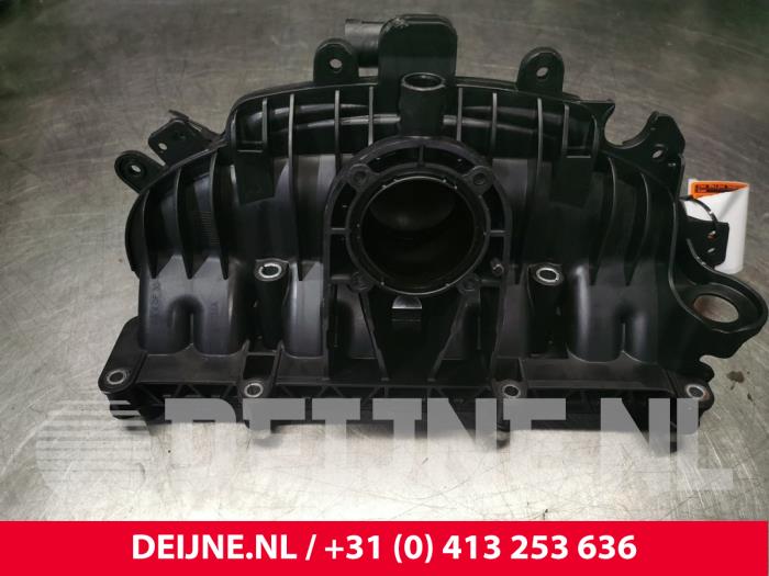 Gebruikte Inlaatspruitstuk Volvo V40 (MV) 1.6 T3 GTDi 16V Prijs € 75,00 Margeregeling aangeboden door van Deijne Onderdelen Uden B.V.