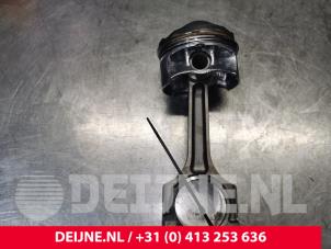 Volvo V40 Piston O188591 photo 3