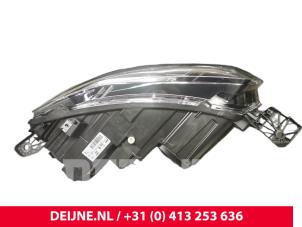 Toyota Pro-Ace City Headlight, left O9990001889 photo 3
