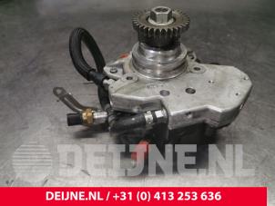 Mercedes Sprinter Kraftstoffpumpe Mechanisch O188670 foto 2