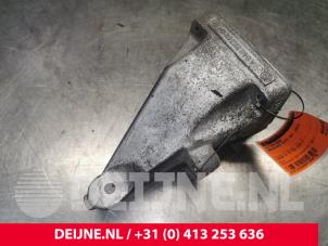 Gebruikte Motorrubber Mercedes Vito Prijs € 36,30 Inclusief btw aangeboden door van Deijne Onderdelen Uden B.V.