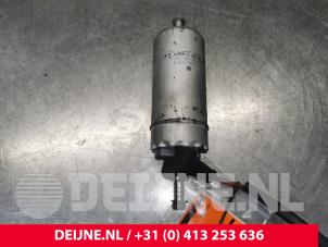 Volkswagen Transporter Electric fuel pump O188971 photo 2