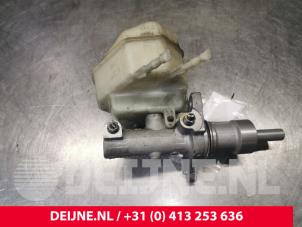 Mercedes Sprinter Master cylinder O188982 photo 3