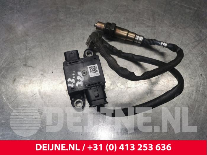 Gebruikte Nox sensor Mercedes Sprinter 3t (910.6) 211 CDI 2.1 D FWD Prijs € 181,50 Inclusief btw aangeboden door van Deijne Onderdelen Uden B.V.