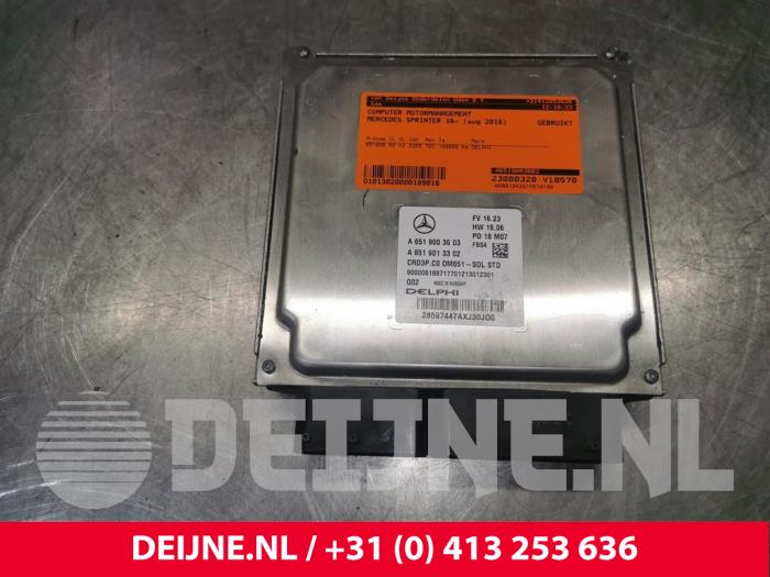 Mercedes Sprinter Engine management computer O189016