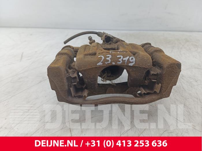 Mercedes Vito Remklauw (Tang) links-achter O189287