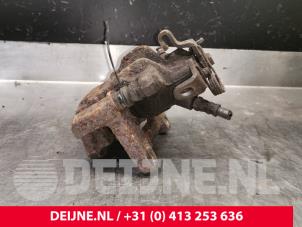 Opel Vivaro Bremszange links hinten O189378 foto 2