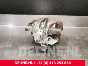 Opel Vivaro Remklauw (Tang) rechts-achter O189380 foto 3