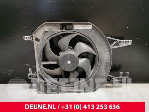 Opel Vivaro Kühlgebläse O189364 foto 2