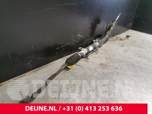 Opel Vivaro Power steering box O189395 photo 2