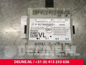 Gebruikte Deur module Mercedes Sprinter 3t (910.6) 211 CDI 2.1 D FWD Prijs € 90,75 Inclusief btw aangeboden door van Deijne Onderdelen Uden B.V.