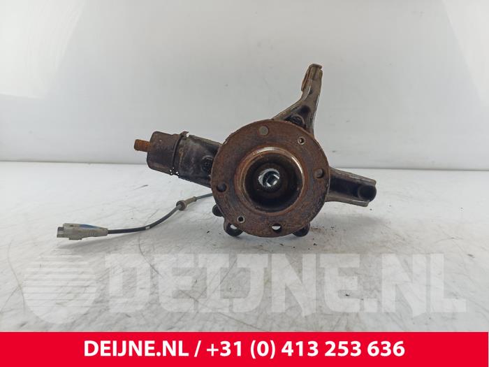 Citroen Berlingo Fusee rechts-voor O189687